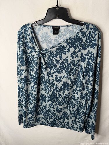 LADIES MEDIUM FLORAL GRAY & BLUE LONG SLEEVE DRESSY SHIRT  (1 of 5)