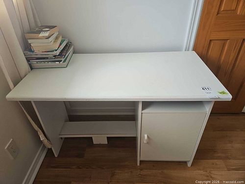 Desk D (1 of 8)