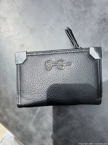 Lot #21 (1 of 5)