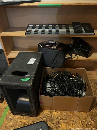Guitar Accessories Lot (1 of 10)