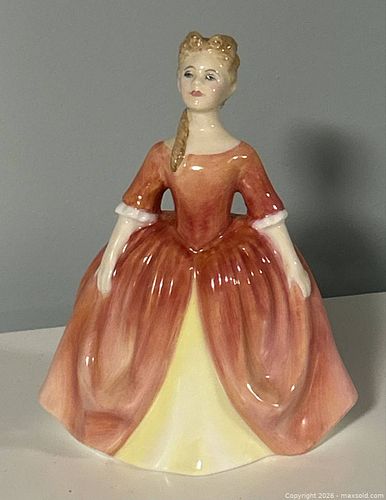 Vintage Royal Doulton Debbie Figurine HN 2400 (1 of 14)