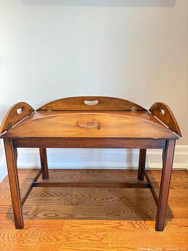 COFFEE TABLE (1 of 5)