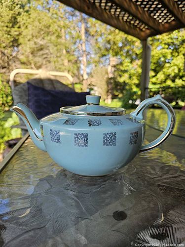 1950s Sudlows teapot (1 of 10)