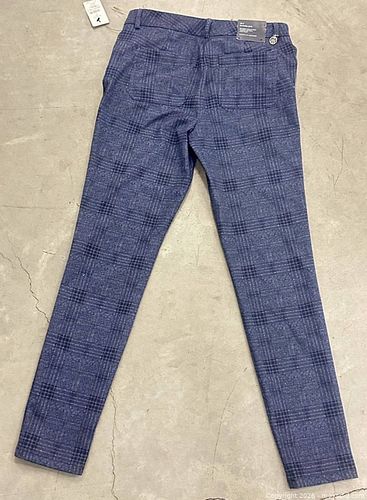 Lot #15 (1 of 8)