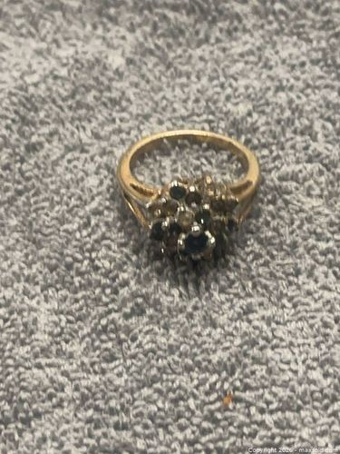 Lot #30 (1 of 4)
