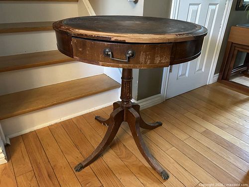 Antique Round Wood Side Table with Leather Top and Claw Feet (1 of 14)