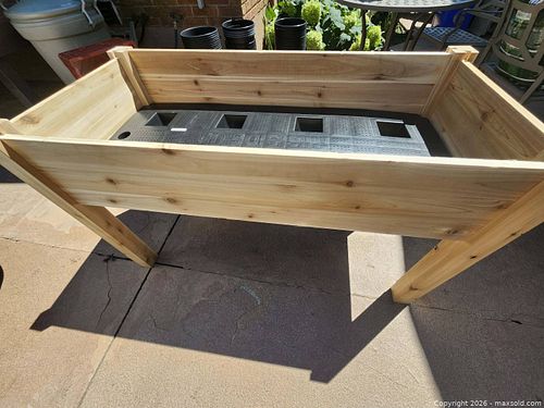 Cedar Raised Garden Bed / Planter, ~4ft x 2ft x 2.5ft (1 of 3)