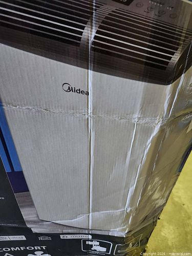 Midea White Portable Air Conditioner (Wi‑Fi Compatible) (1 of 3)