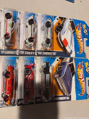Hot Wheels HW Main Street '12 Die-Cast Cars Lot of 6 (1 of 4)