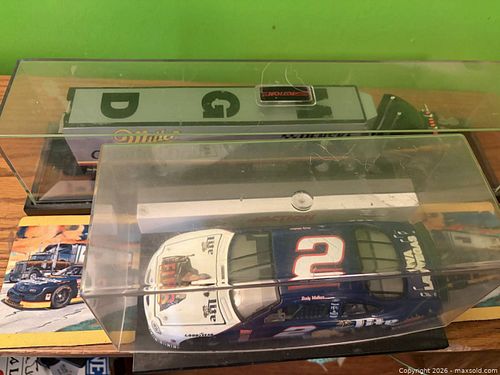 Lot #5 (1 of 3)