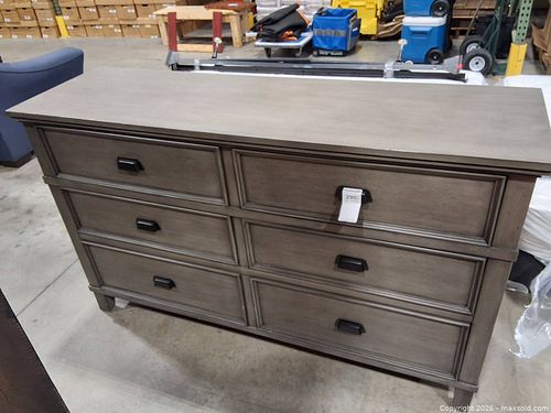 Lot #295 (1 of 4)