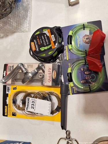 Mixed Hardware, Pet & Lighting Accessories Assorted Pack (1 of 3)