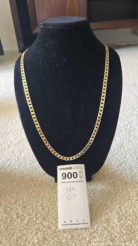 Lot #900 (1 of 7)