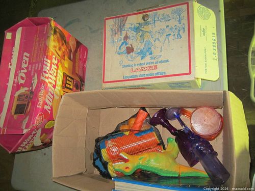Antique toy and accessory  (1 of 3)