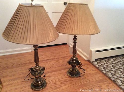 Lot #0068 (1 of 6)