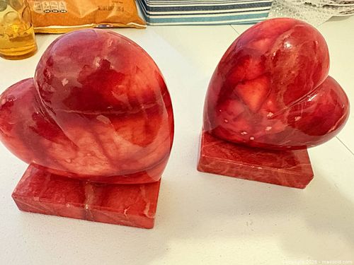 Genuine alabasters hand carved Marble Decorative Heart Bookends (Pair) (1 of 7)