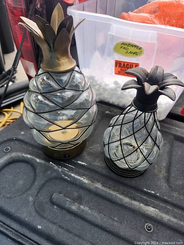 Lot of 2 Decorative Pineapple Glass Battery Lamps (1 of 4)