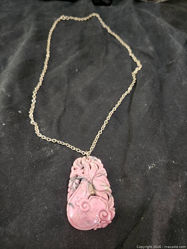Pink  Pendant Necklace with Gold-Tone Chain (1 of 4)
