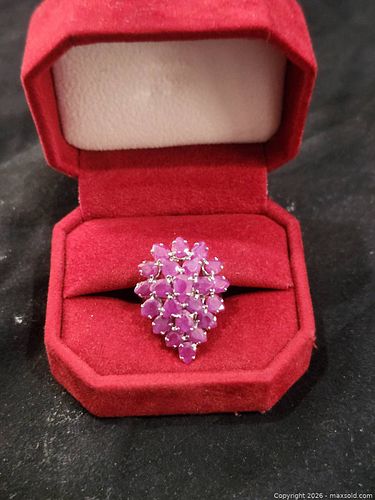Sterling Silver (925) Ring with Pink Glass/Synthetic Gemstone (1 of 3)