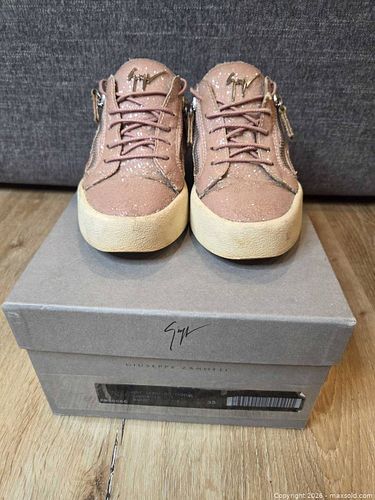 Giuseppe Zanotti Pink Low Top Platform Sneakers EU 35 (1 of 12)
