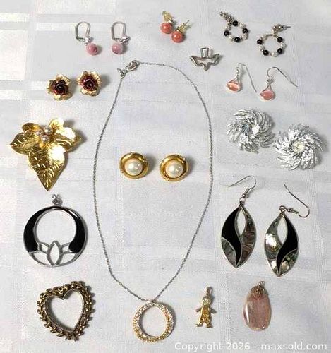 MIXED JEWELRY LOT (1 of 20)