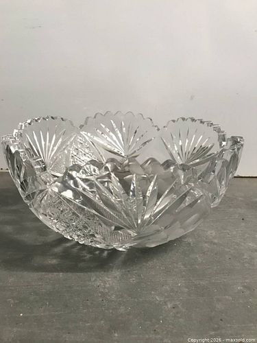 Clear Cut Crystal Bowl, Hand-Cut Starburst, Medium (9 in) (1 of 4)