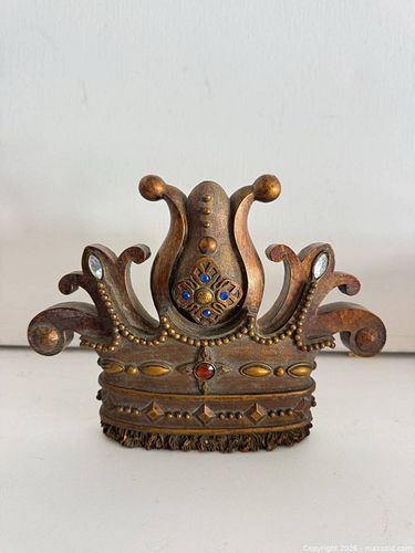 Bombay Company Decorative Resin Crown Tabletop Accent (1 of 4)