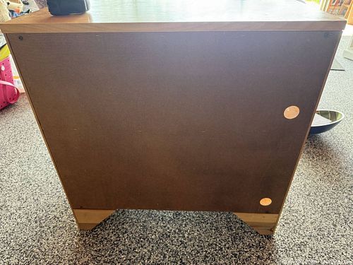 Wooden stand (1 of 4)