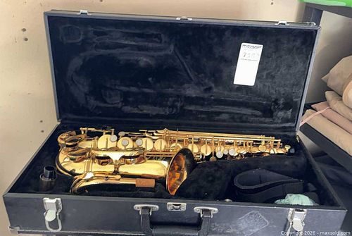 Jupiter Alto Saxophone, Gold Lacquer   A (1 of 11)