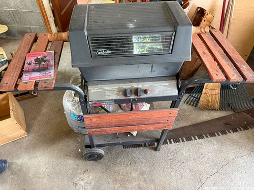Sunbeam Small Portable Propane Gas Grill (1 of 11)