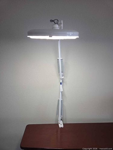 White LED Magnifying Clamp Desk Lamp with Adjustable Arm (1 of 6)