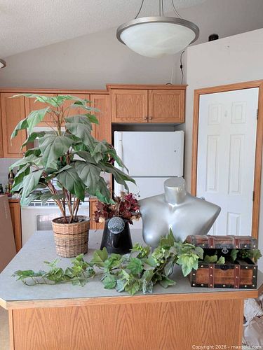 Group of decor (1 of 3)