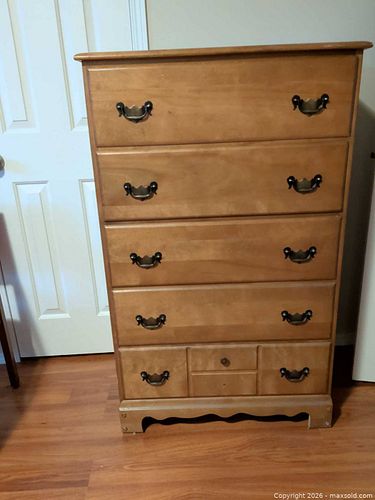 Tallboy dresser (1 of 3)