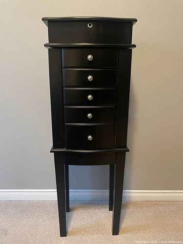 Jewelry Armoire (1 of 5)