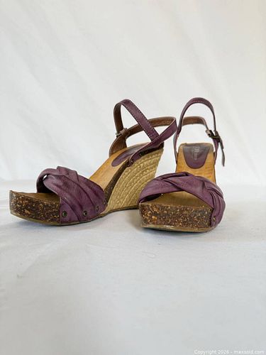 Women's Purple Wedge Heel Shoes (1 of 4)