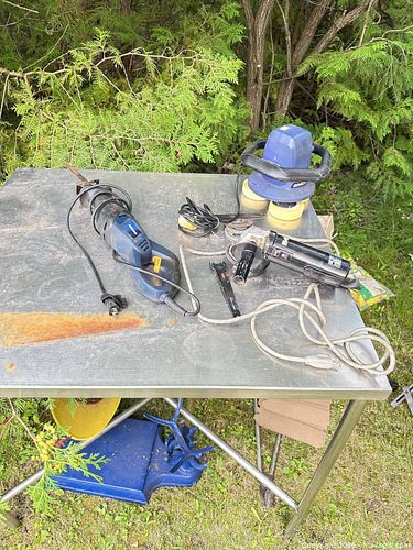 Lot of 3 Corded Tools: Orbital Sander, Angle Grinder, Reciprocating Saw (1 of 4)