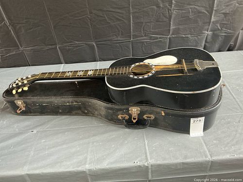 Youth Acoustic Guitar A (1 of 10)