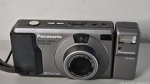 Panasonic PV-DC1580 Digital Camera  (1 of 4)