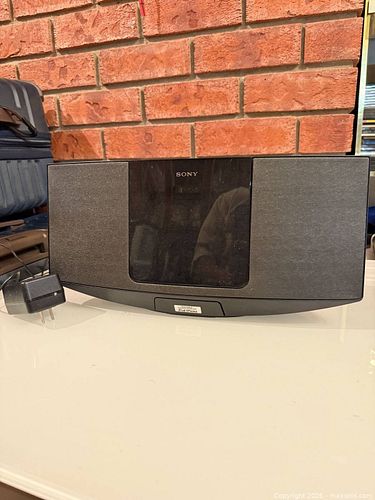 Somy Speakers (1 of 3)