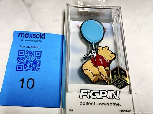 Disney Winnie the Pooh Balloon FiGPiN #1826 Artist Proof AP Glitter Enamel Pin (1 of 11)