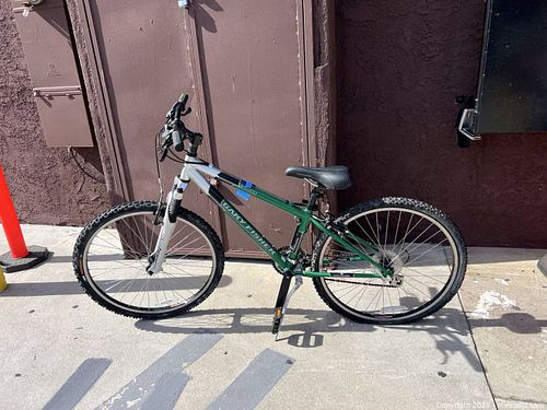 Gary Fisher Wahoo Mountain Bike – Shimano 24-Speed – RockShox Suspension (1 of 20)
