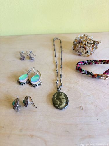 Mixed Jewelry Lot — Earrings, Necklace, Bracelets (1 of 6)