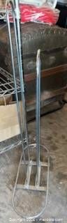 Chrome Plated Hanger Stacker (L10) (1 of 4)