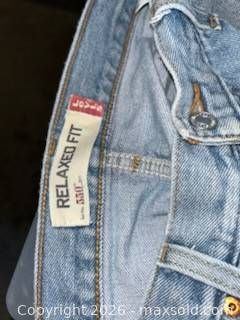 Levi's 550 Relaxed Fit Jeans (L19) (1 of 6)