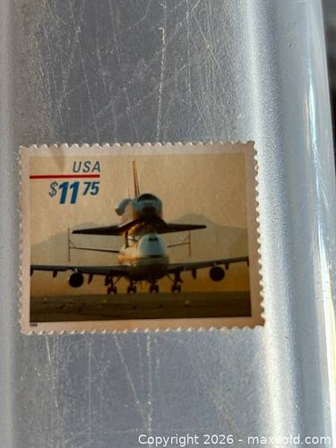 United States $11.75 Express Mail Stamp (L17) (1 of 4)