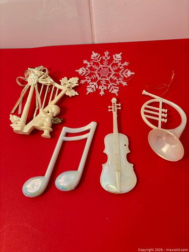 Music Theme Christmas Decoration (1 of 1)