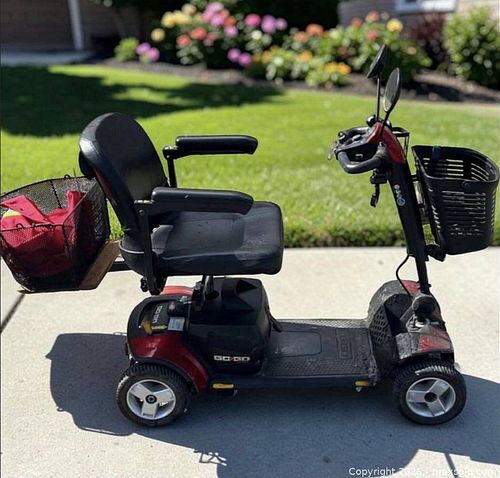 Pride Go-Go Sport 4-Wheel Traveller Mobility Scooter (1 of 5)