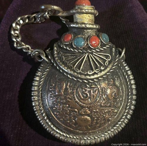 Tibetan Turquoise And Coral Snuff Bottle Pendant (1 of 4)