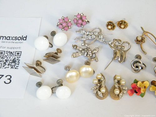 Costume Jewelry (1 of 9)