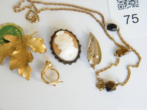 Costume Jewelry (1 of 14)